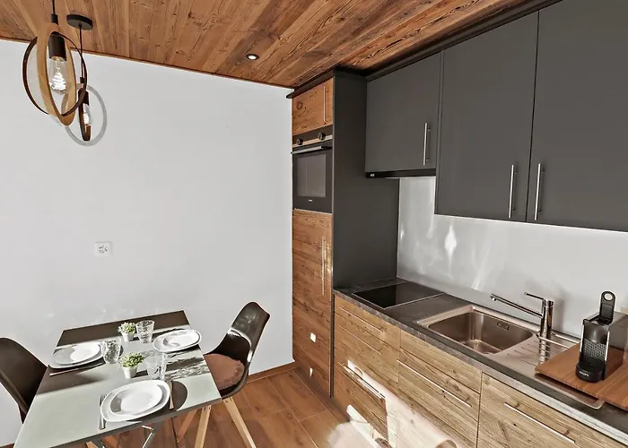 Renove Et Chaleureux En Plein Centre * 크란스몬타나